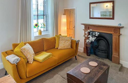 Harrogate House | Wisteria Cottage