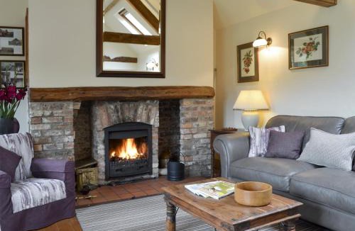 Low Catton House | Wisteria Cottage