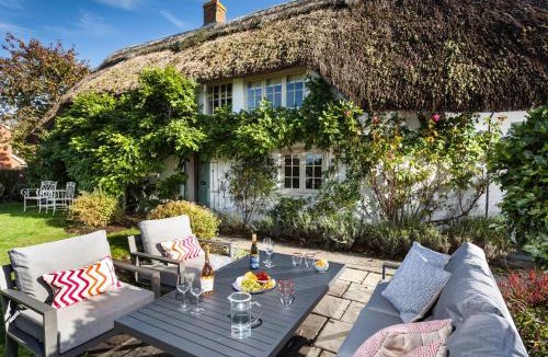 Urchfont House | Wisteria Cottage