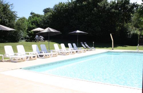 Asnieres sur Vegre House | Wisteria Gite