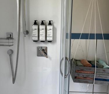 Waimamaku House | Wisteria Way