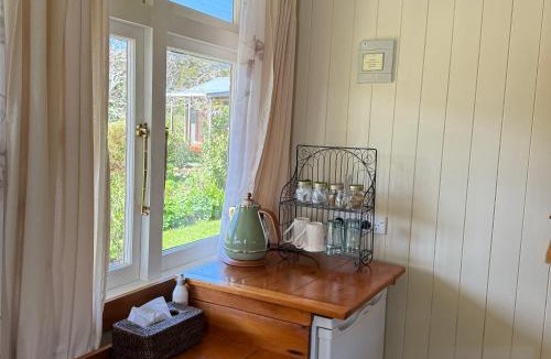 Waimamaku House | Wisteria Way