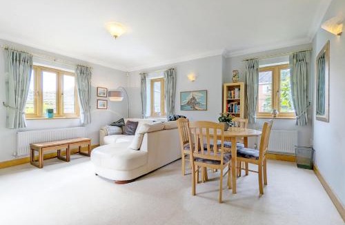 Boxgrove House | Wisteria Way, Tangmere