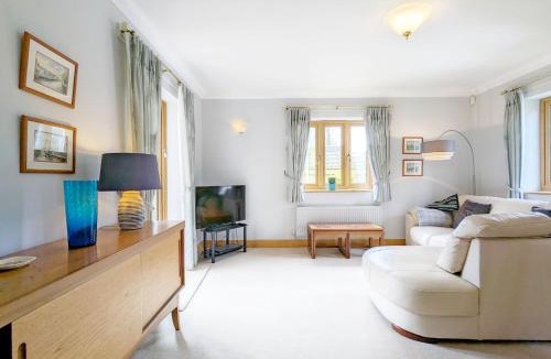 Boxgrove House | Wisteria Way, Tangmere