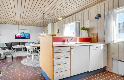 Rødhus House | With a beautiful view of the dunes and in an undisturbed location, this lovely vacation home is situ