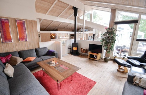 Ebeltoft House | With a super interior, plenty of space and comfort to sweeten your vacation stay you will be welcome