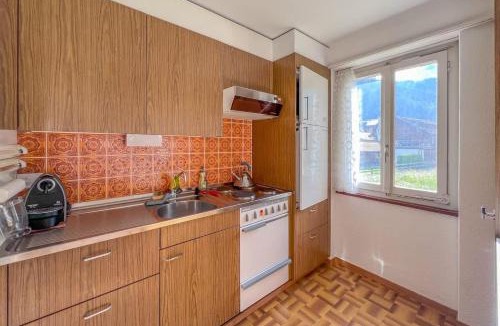 Blausee Apartment | With Mountain View & Balcony Kitchen Parking