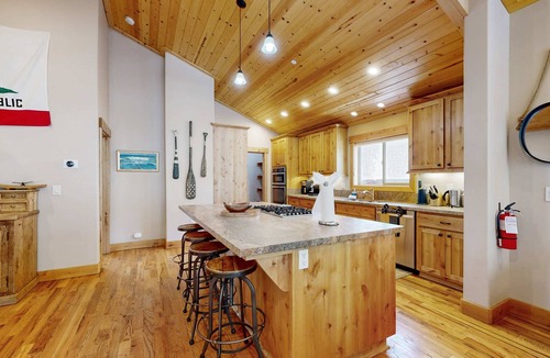 Brockway House | with Private Hot Tub & Deck Short Walk to Beach, Near Skiing