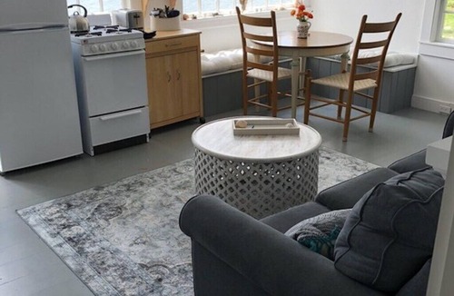 Walpole Cottage | With stunning, panoramic river views, this is more than mere waterfront.