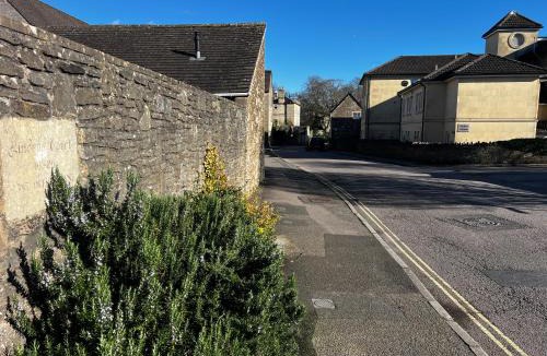 Corsham Apartment | Witz End