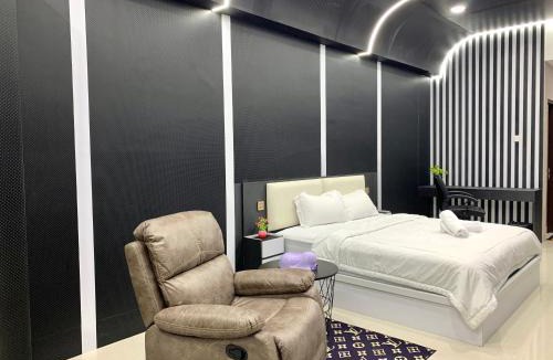 Lubuk Baja Apartment | Wiwi Formosa Residence -Modern-Balcony