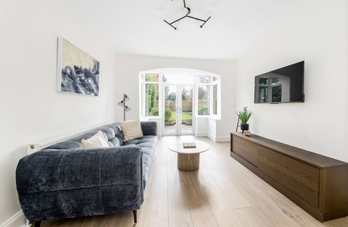 Oxford House | WJShortlets - Sunderland, Oxford