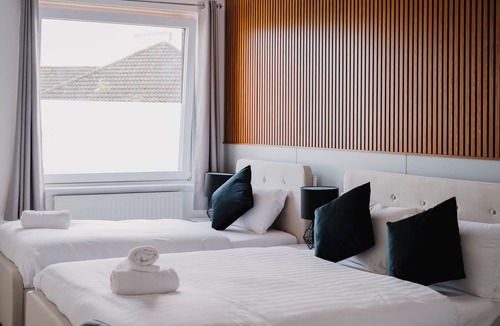 Canary Wharf Hotel | WNS Hotel