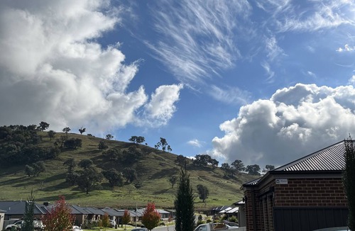 Killara Bed & Breakfast | Wodonga house Huon Hill