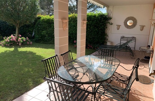 Mougins Apartment | Wohnung in Mougins mit Gepflegtem Garten by Interhome