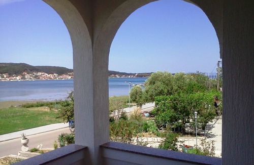 Rab Town Apartment | Wohnung Marica mit Balkon und herrlichem Meerblick by Interhome