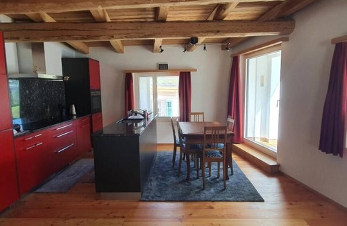 Lavin Apartment | Wohnung mit atemberaubender Aussicht by Interhome