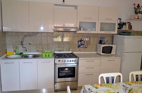 Dajla Apartment | Wohnung "Sonja Dajla" direkt am Strand by Interhome