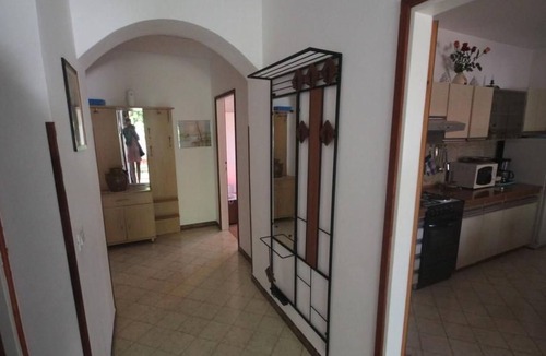Dajla Apartment | Wohnung "Sonja Dajla" direkt am Strand by Interhome