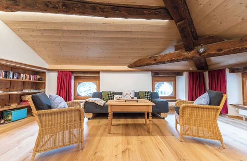 Spluegen Apartment | Wohnung von Schorsch, (Splügen). by Interhome