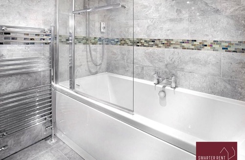 Wokingham Apartment | Wokingham - Maisonette, Communal Garden