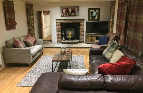 Muston House | Wold Cottage