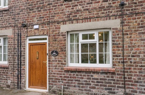 Muston House | Wolds View Cottage