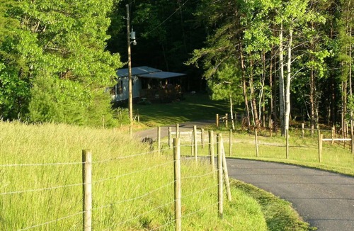 Ararat House | Wolf Creek Farm ~ For a 'Howling' Good Time!