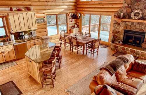 Wolf Creek House | Wolf Creek Lodge Montana