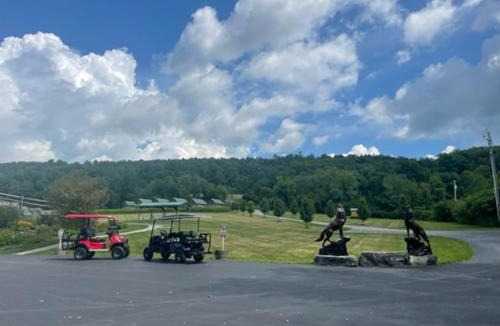 Oneida Ski Chalet | Wolf Oak Acres