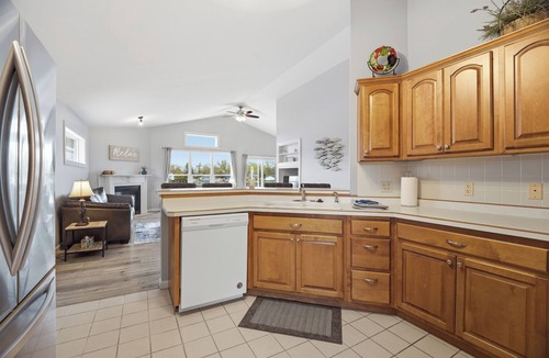 Fremont Condo | Wolf River Escape Condos- Walleye Condo. Stunning 3 bedroom condo