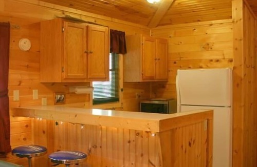 Del Rio Cabin | Wolfcreek Cabin/Secluded & Romantic/Hot Tub/Acreage Bordering National Forest