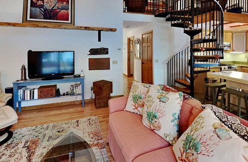 Franklin House | Wolfe's Way Priv. Beach, Waterfront recreation, Swim & Acadia!