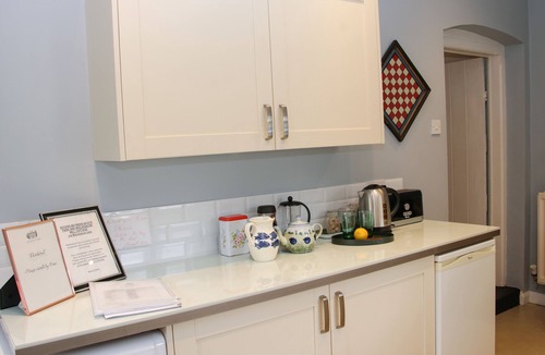 Whitchurch Cottage | WOLVESACRE MILL COTTAGE, pet friendly, with open fire in Whitchurch