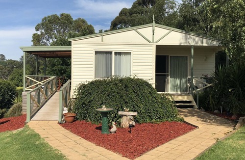 Gembrook Apartment | Wombat cottage self contained accommodation