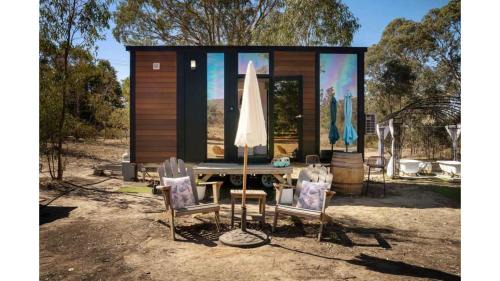 Redbank House | Womburra Vineyard Tiny Stay by Tiny Away