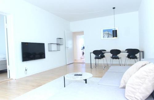 Frederiksberg C Apartment | Wonderful 2-BR apartment in Frederiksberg C - 206