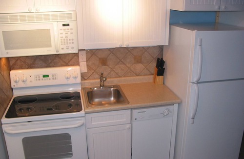 Crescent Beach Condo | Wonderful 2BR/2BA-Top Floor-Oceanfront Corner Unit - Vacation Fun Awaits!