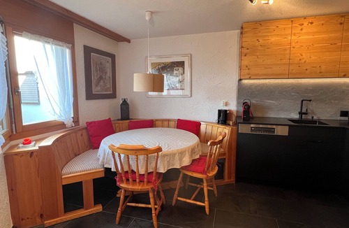 Falera Apartment | wonderful 3 1/2 holiday apartment with garden