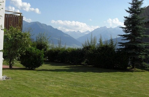 Falera Apartment | wonderful 3 1/2 holiday apartment with garden