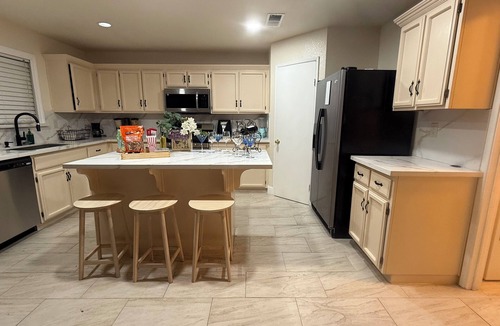 Stockton House | Wonderful 3-bedroom house with AC in charming Stockton