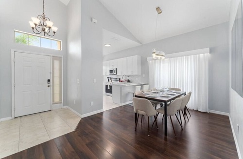 Crystal Cove House | Wonderful 4BD Home Toy Story and Mickey Room with Pool