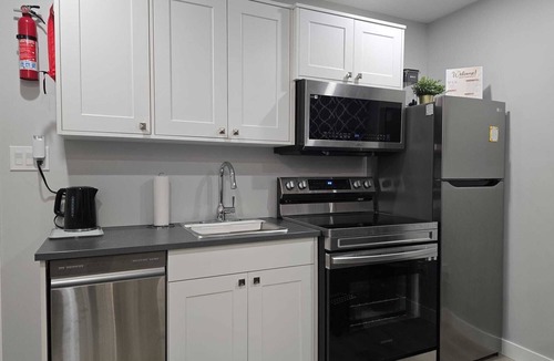 Regina House | Wonderful Basement suite East Regina