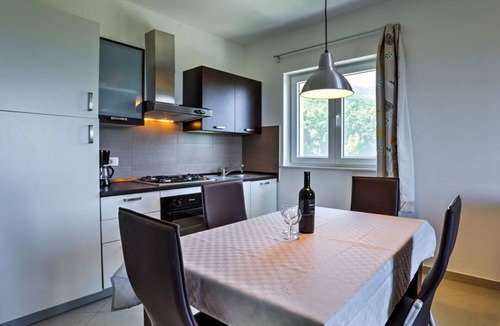 Brsec Apartment | Wonderful Brsec Apartments with Sea View and Shared Pool - Comfort One Bedroom Apartment