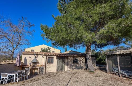 Rasquera House | Wonderful comfortable finca in the Burga valley