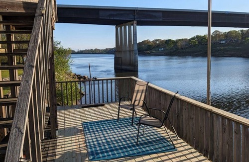 Morris Chapel Cottage | Wonderful cottage on the Tennessee River Crump Tn.