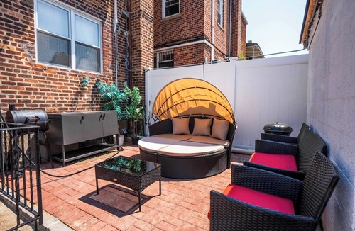 Queens Apartment | Wonderful Cozy Studio in Lovely Queens with AC, WiFi, Laundry and Parking