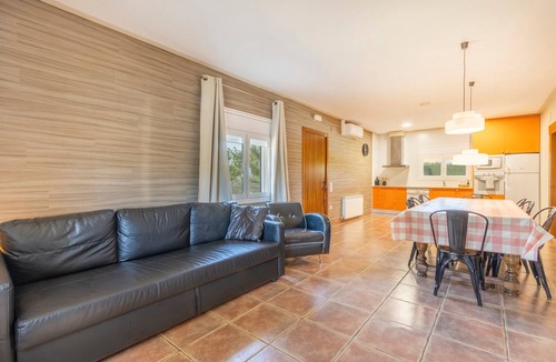 Fraga House | Wonderful Holiday Home Mas de l' Anneta