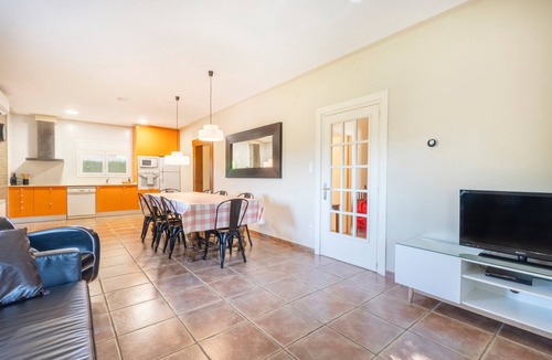 Fraga House | Wonderful Holiday Home Mas de l' Anneta