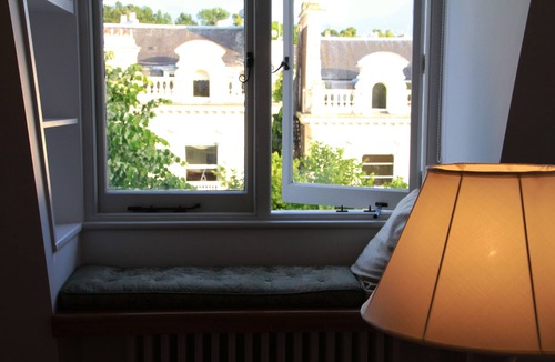 Holland Park Apartment | Wonderful Holland Park Studio